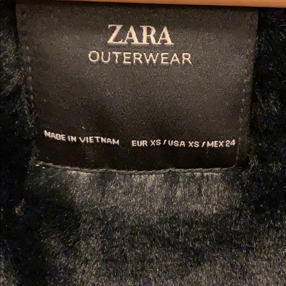 Zara coat - Picture 7 of 7